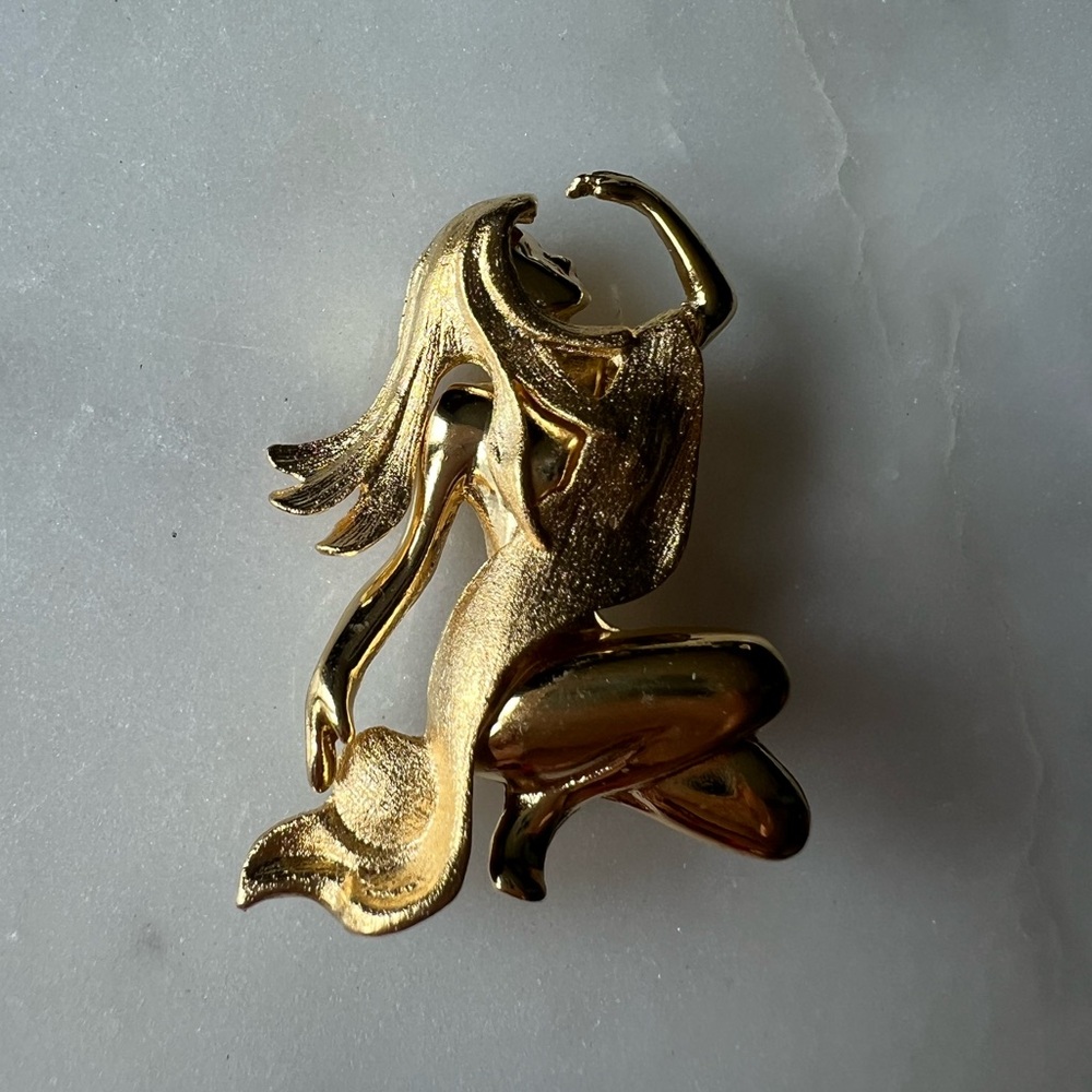 Vintage Virgo Gold Tone Brooch | Zodiac Maiden Pin | Goddess Mermaid Style - Picture 2 of 4